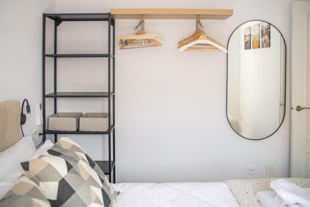 Central And Beautiful Apartment - Free Parking Màlaga Exteriér fotografie